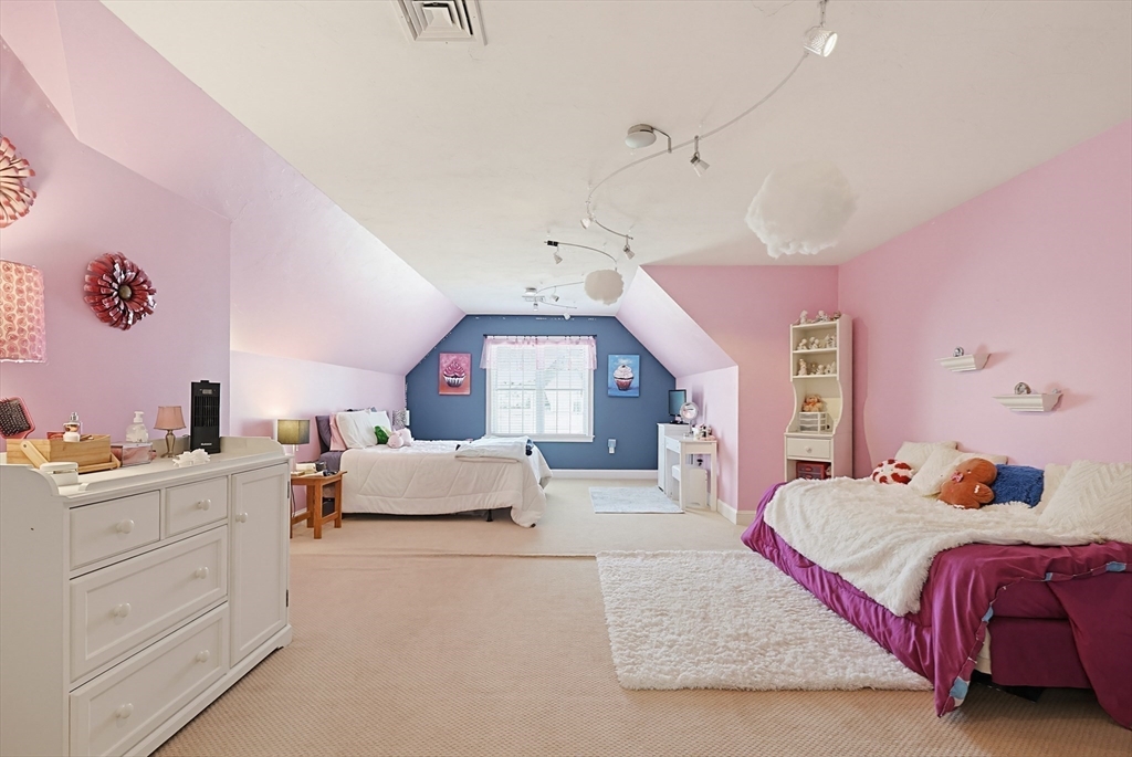 20 Cedarview Cir #20, Milford, MA Photo #19