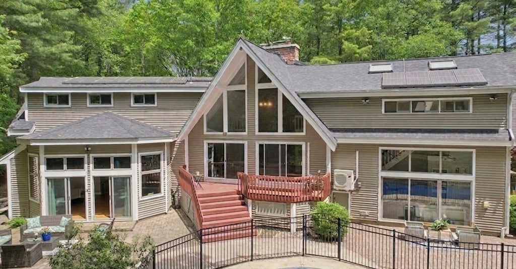 10 Cold Harbor Drive