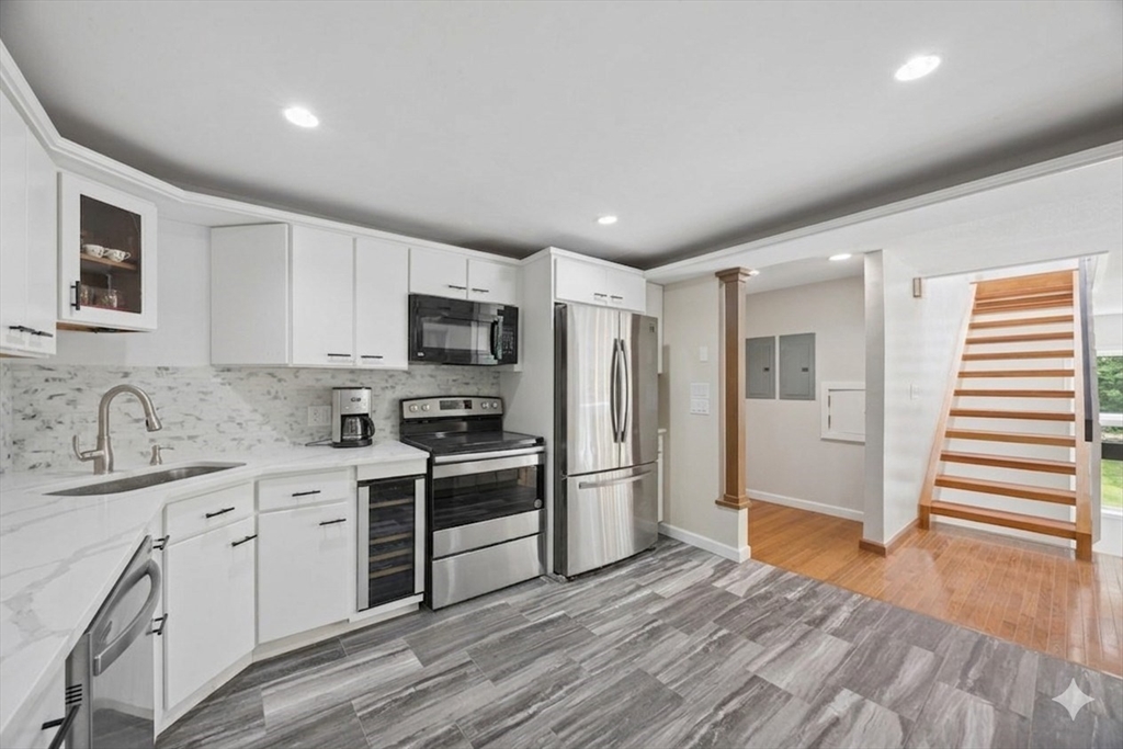 10 Cold Harbor Drive