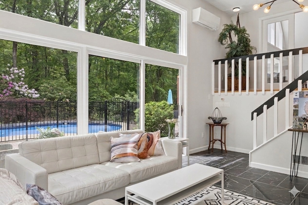 10 Cold Harbor Drive