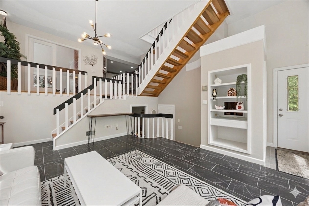 10 Cold Harbor Drive
