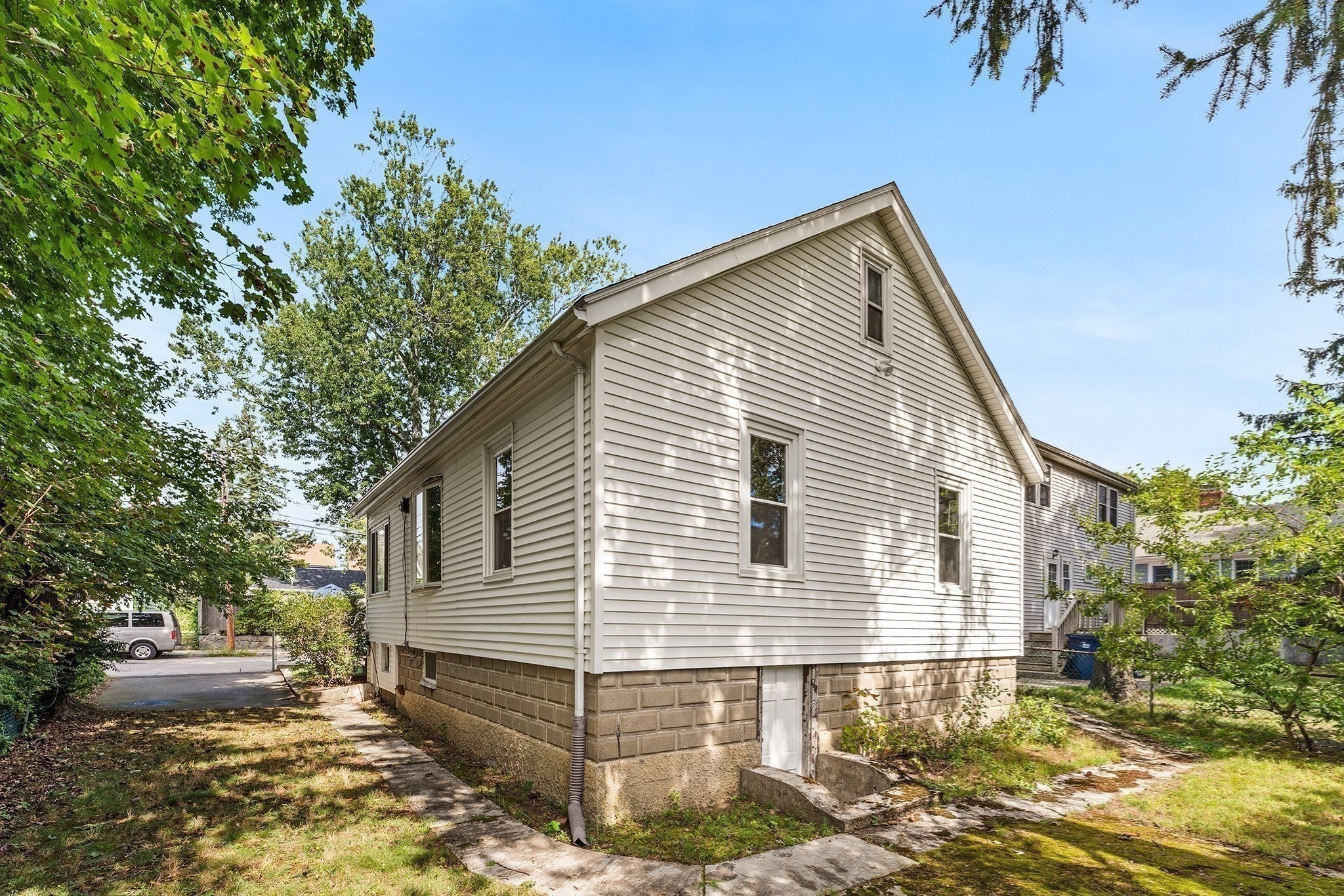 10 Joyce Kilmer Rd, Boston, MA, 10 Joyce Kilmer Rd, Boston, MA Photo #34