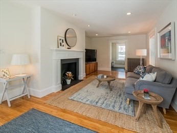 17 Warwick Rd, Watertown, MA Photo #5
