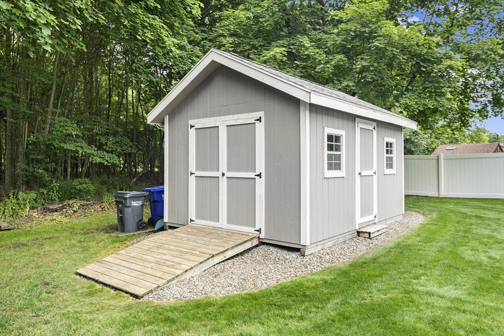 15 Flanders Rd