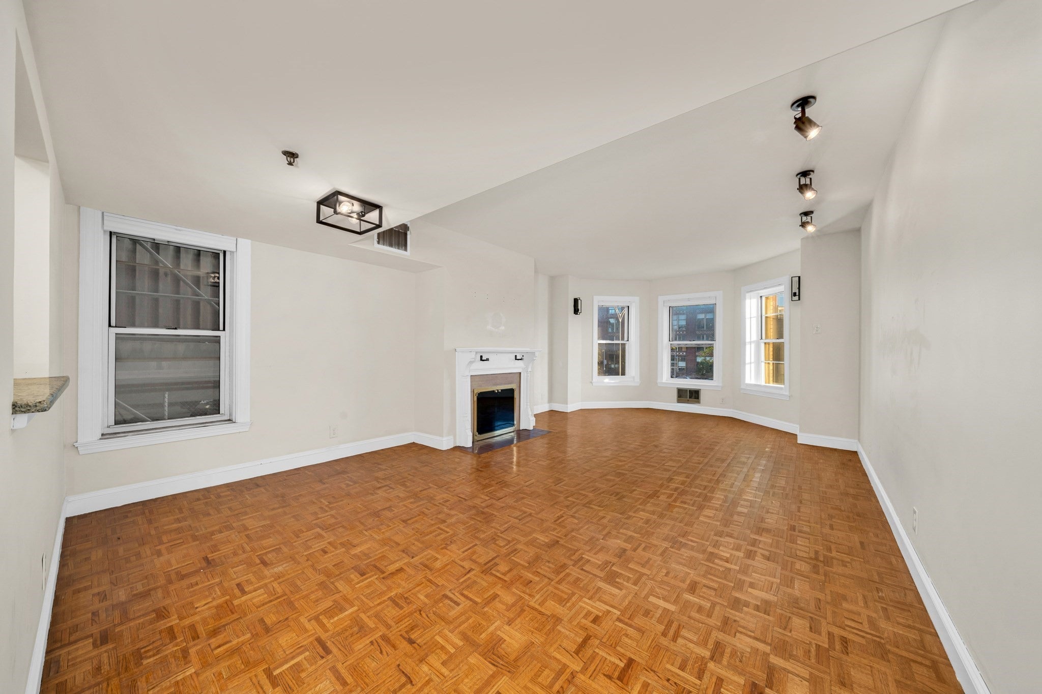 416 Commonwealth Ave #212, Boston, MA, 416 Commonwealth Ave #212, Boston, MA Photo #2
