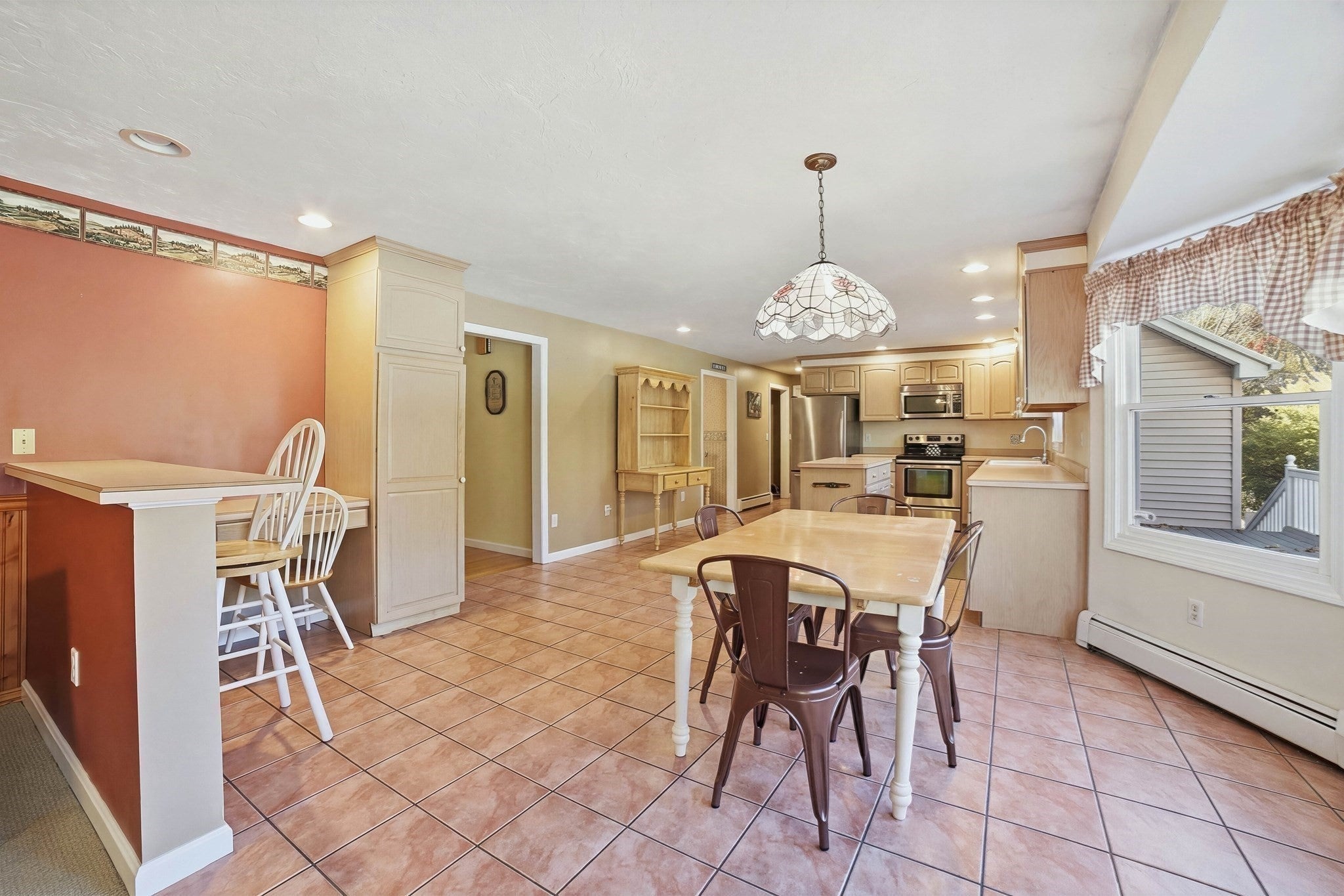 354 South St, Auburn, MA Photo #27