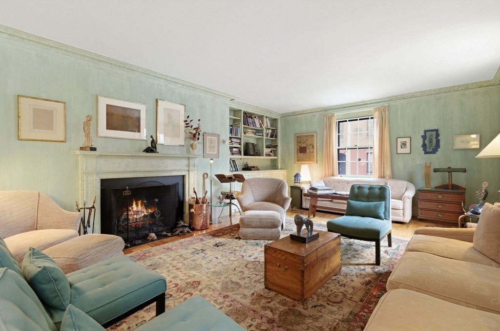 276 Marlborough Street 1