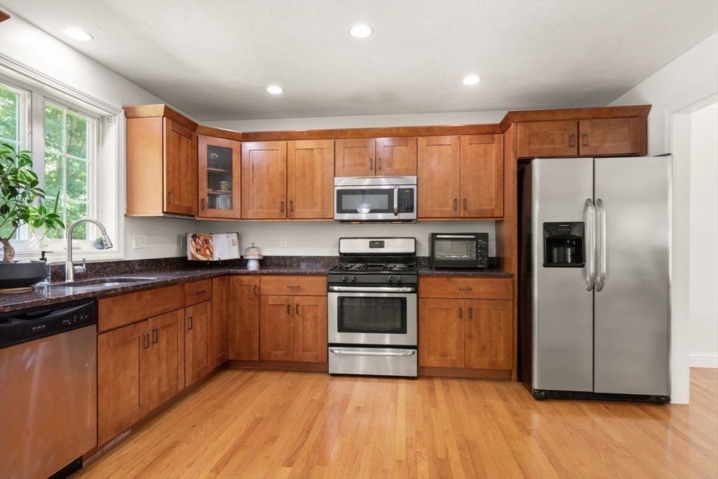 92 Prospect Terrace, Brockton, MA, 92 Prospect Terrace, Brockton, MA Photo #7