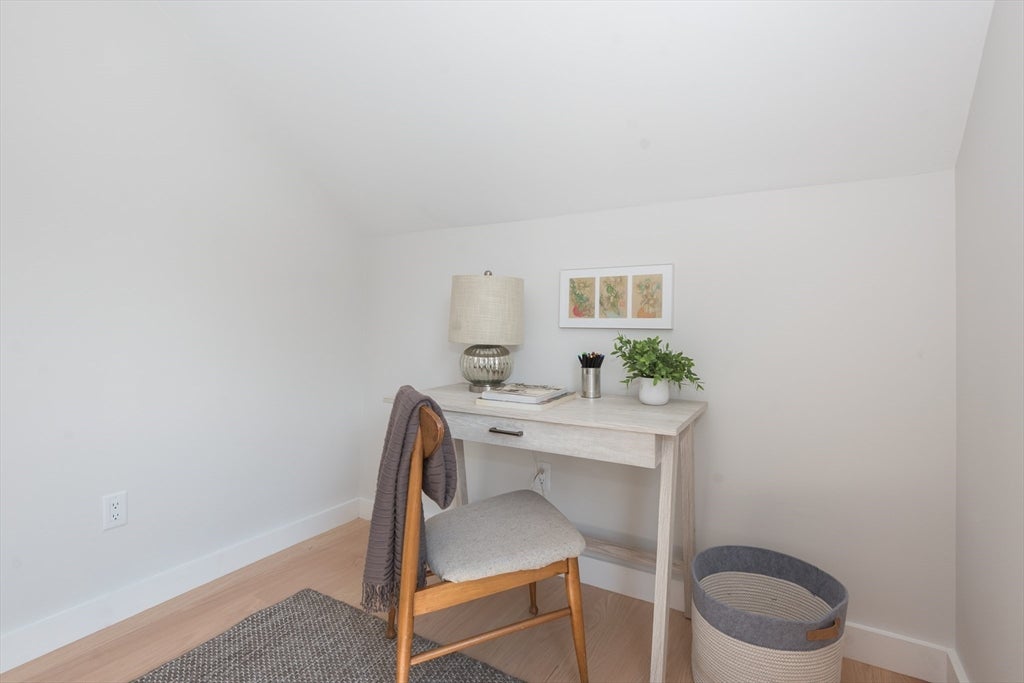 12 Norton St, Boston, MA, 12 Norton St, Boston, MA Photo #24