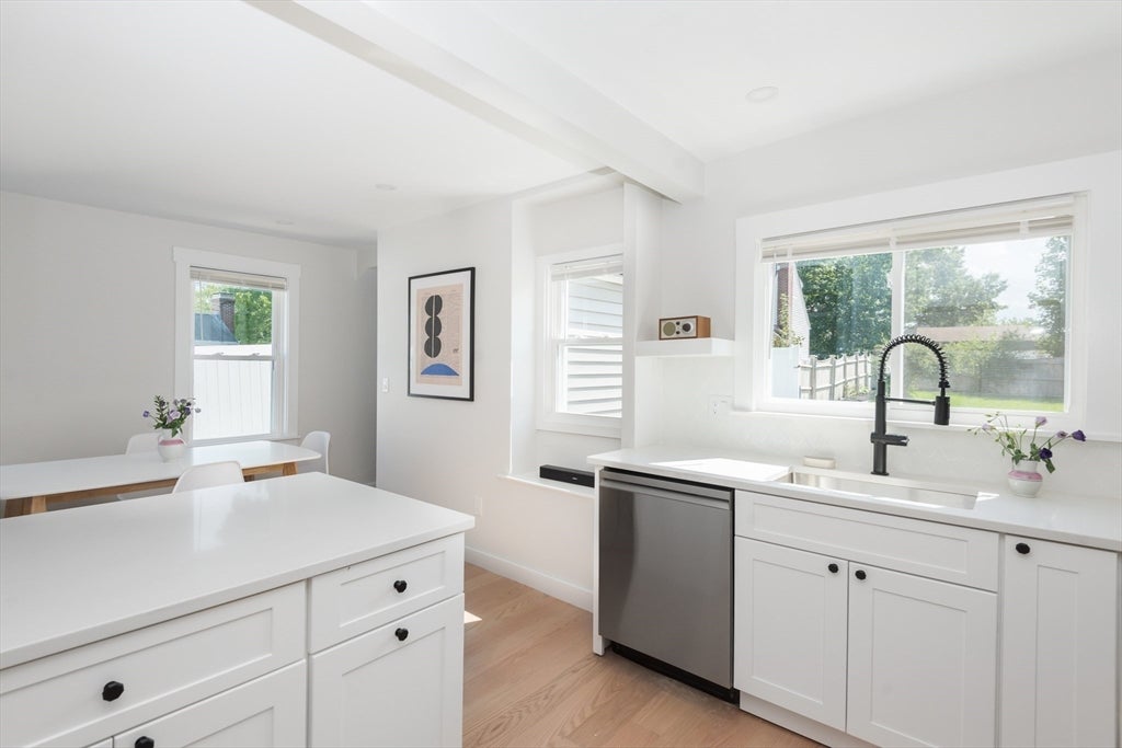 12 Norton St, Boston, MA, 12 Norton St, Boston, MA Photo #11