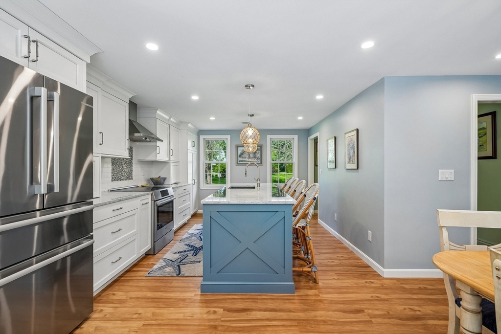 2 Berkley Cir