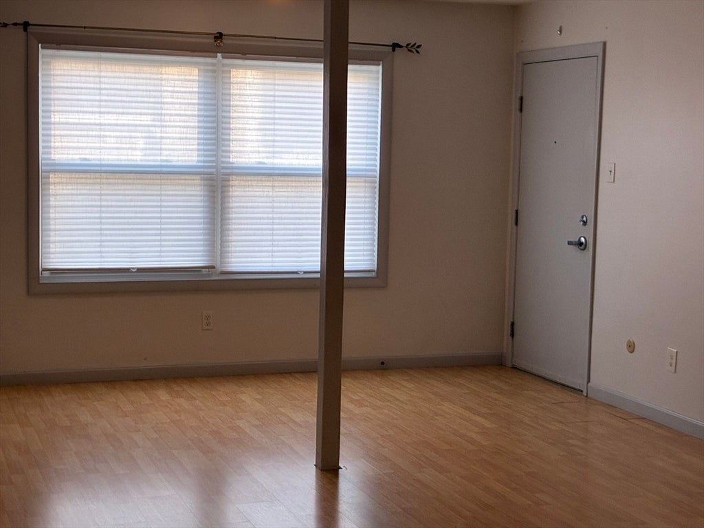 26 Beacon 17A