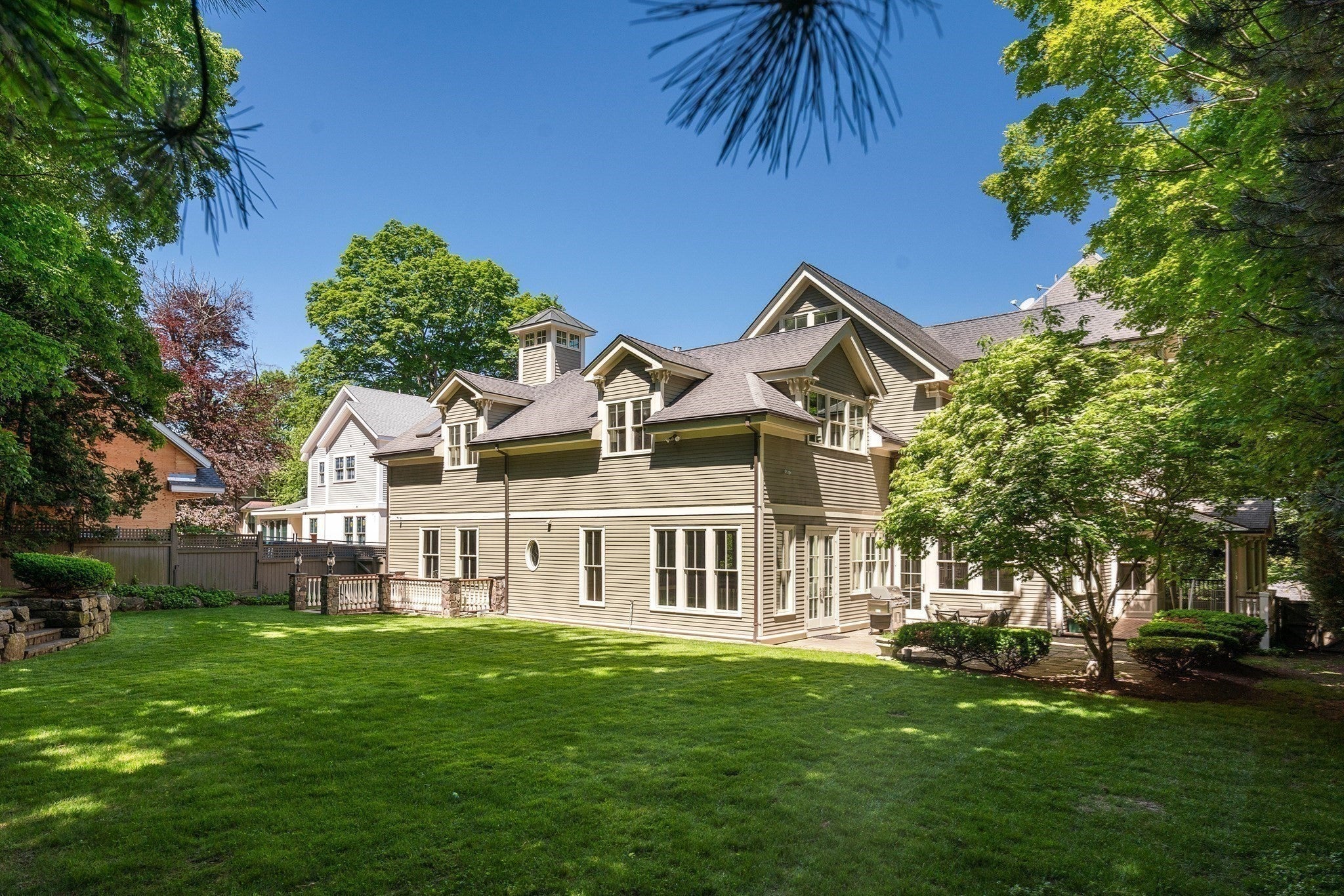 14 Winthrop St, Newton, MA Photo #28