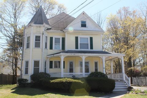 Photo of 298 Woburn St, Reading, MA 01867 (MLS # 73511181)