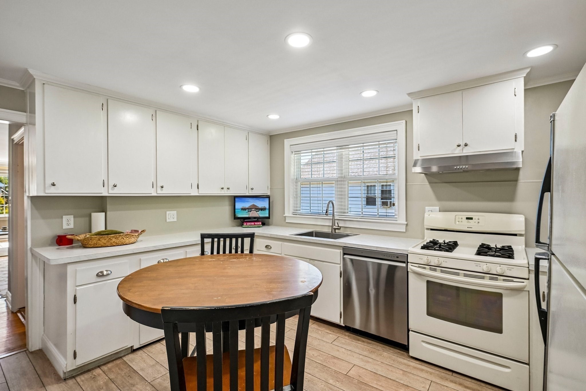 86 Wright Ave, Medford, MA, 86 Wright Ave, Medford, MA Photo #20