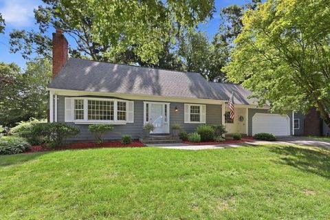 Photo of 73 Duxbury Lane, Longmeadow, MA 01106 (MLS # 73554875)