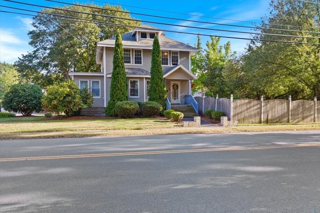 36 Lowell Ave