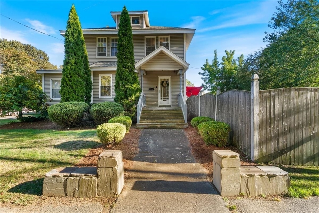 36 Lowell Ave