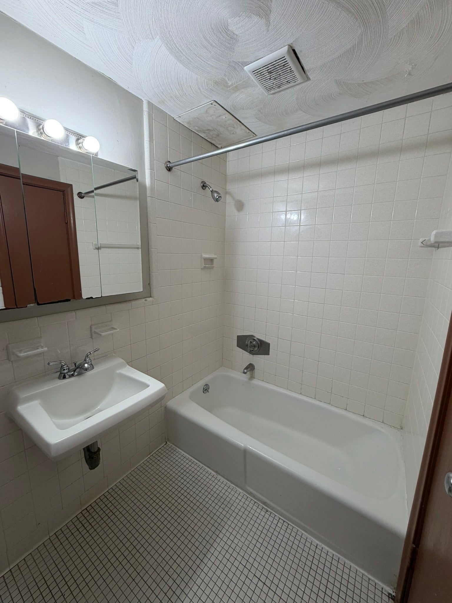 83 Pleasant St, Marlborough, MA, 83 Pleasant St, Marlborough, MA Photo #7