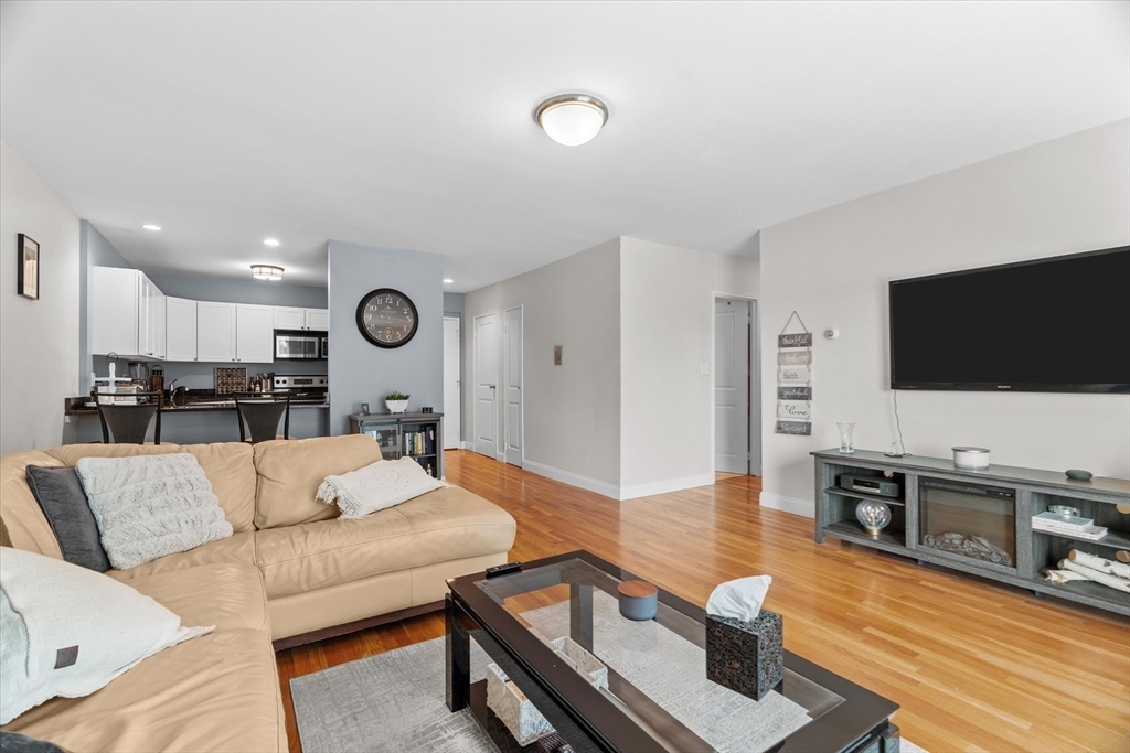 48 Coffey St 10D
