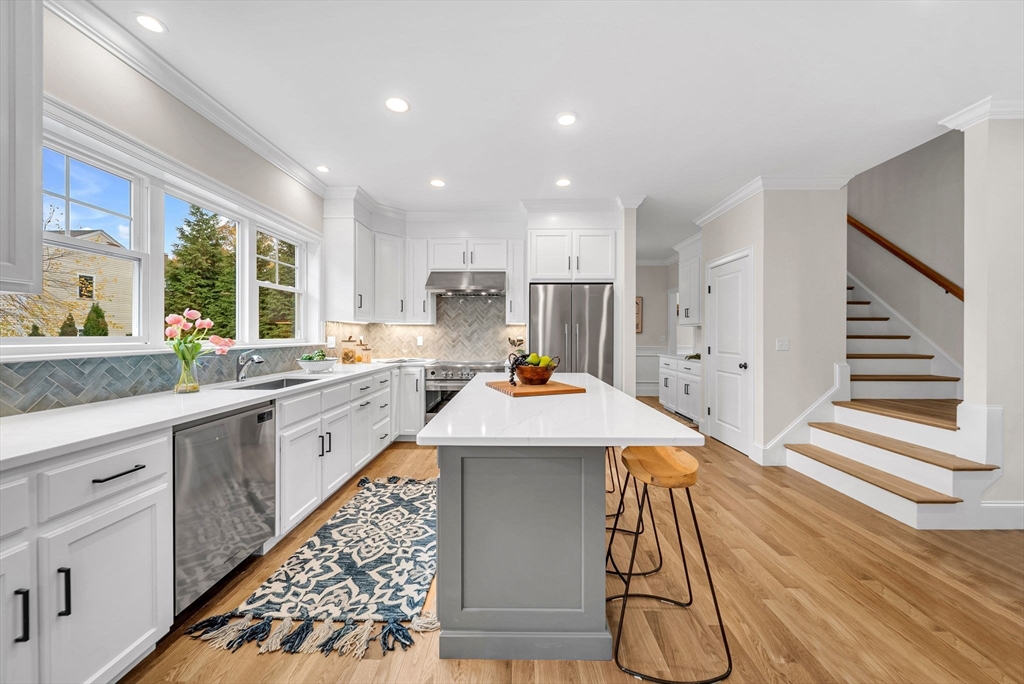 Needham, Massachusetts 02492, United States, 4 Bedrooms Bedrooms, ,5 BathroomsBathrooms,Residential,Active,238965