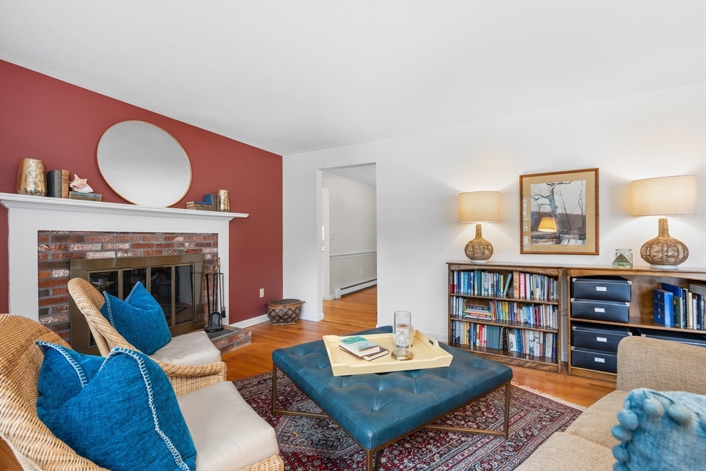 Barnstable, Massachusetts 02632, United States, 2 Bedrooms Bedrooms, ,3 BathroomsBathrooms,Residential,Active,96124