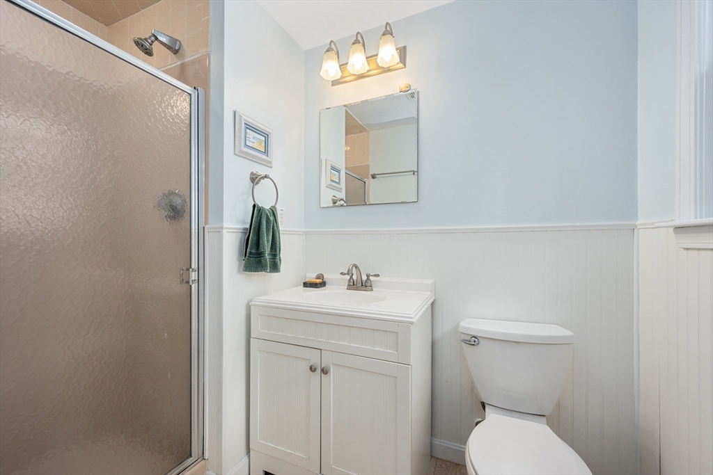 Barnstable, Massachusetts 02632, United States, 2 Bedrooms Bedrooms, ,3 BathroomsBathrooms,Residential,Active,96124