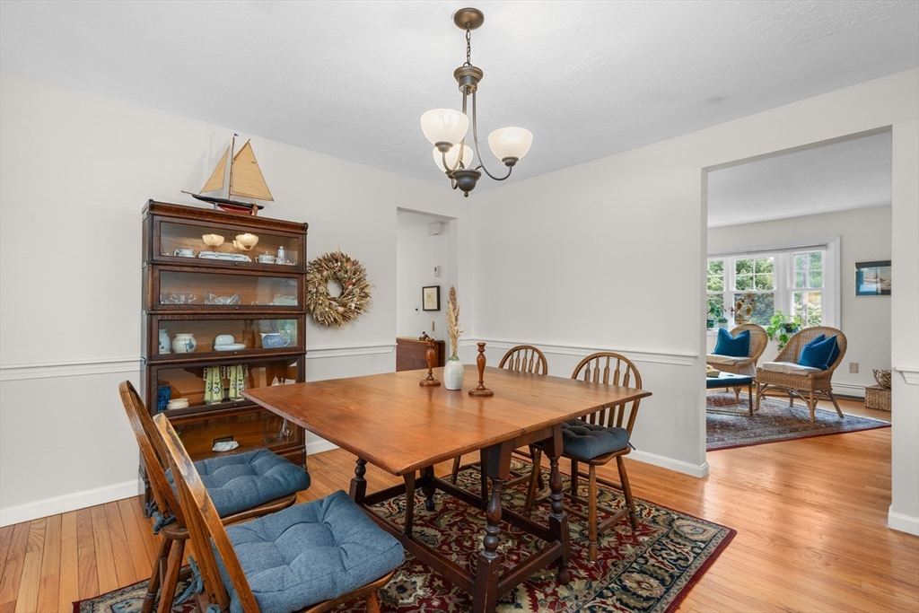 Barnstable, Massachusetts 02632, United States, 2 Bedrooms Bedrooms, ,3 BathroomsBathrooms,Residential,Active,96124