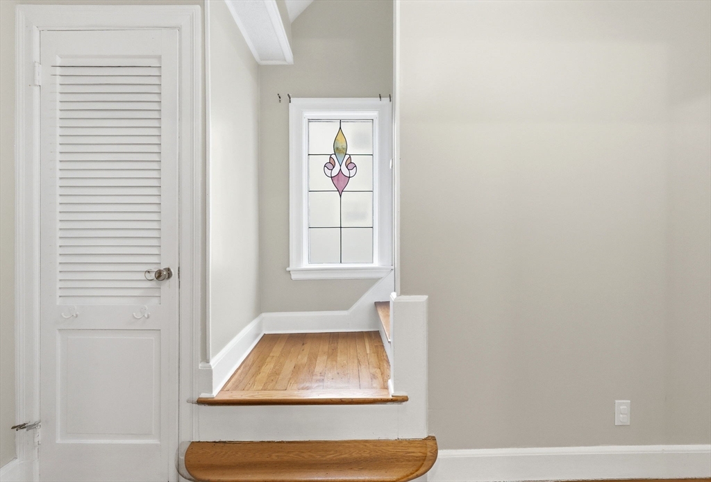 36 Fairview Rd, Stoneham, MA Photo #13