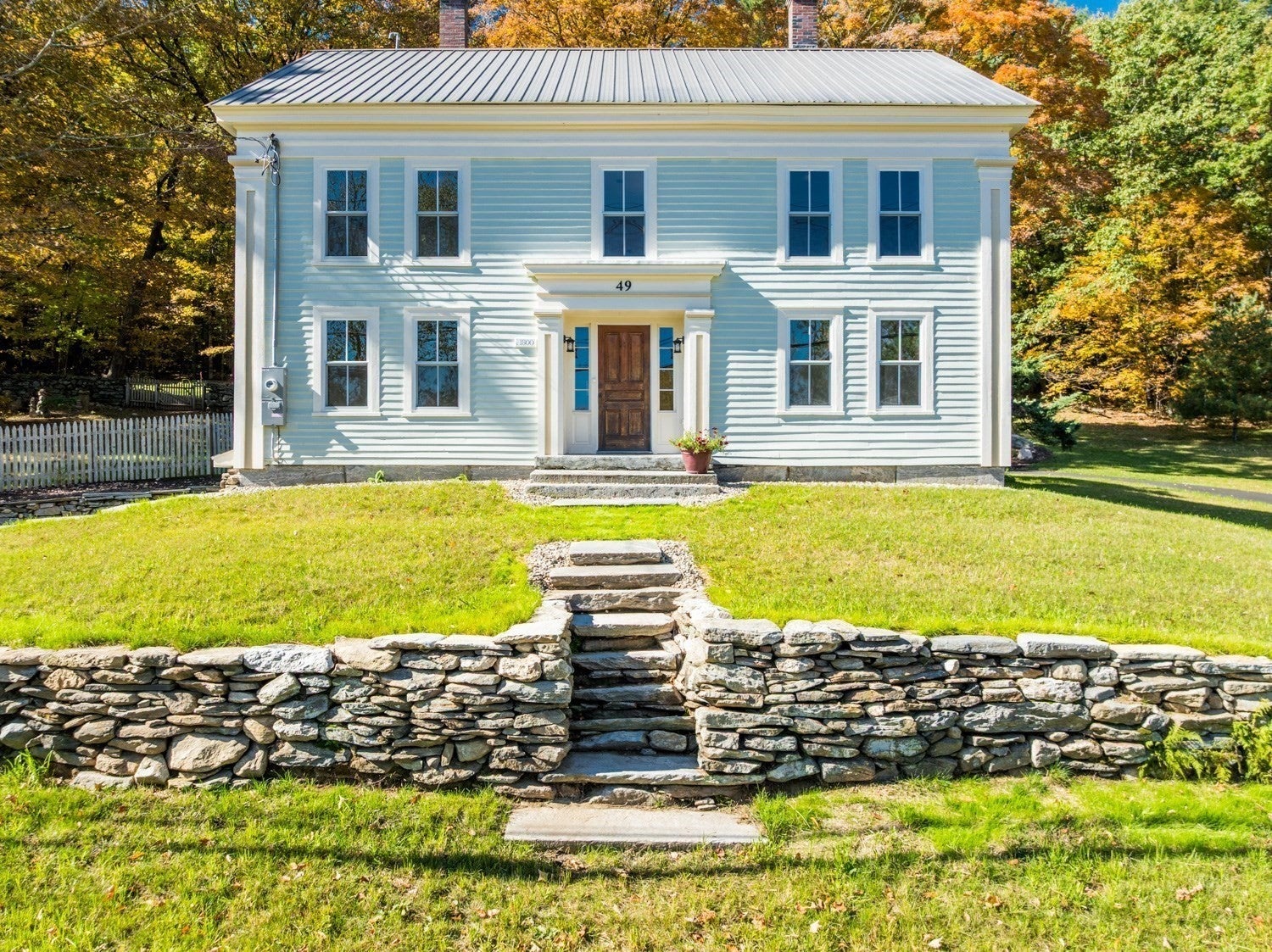 49 Enfield Rd