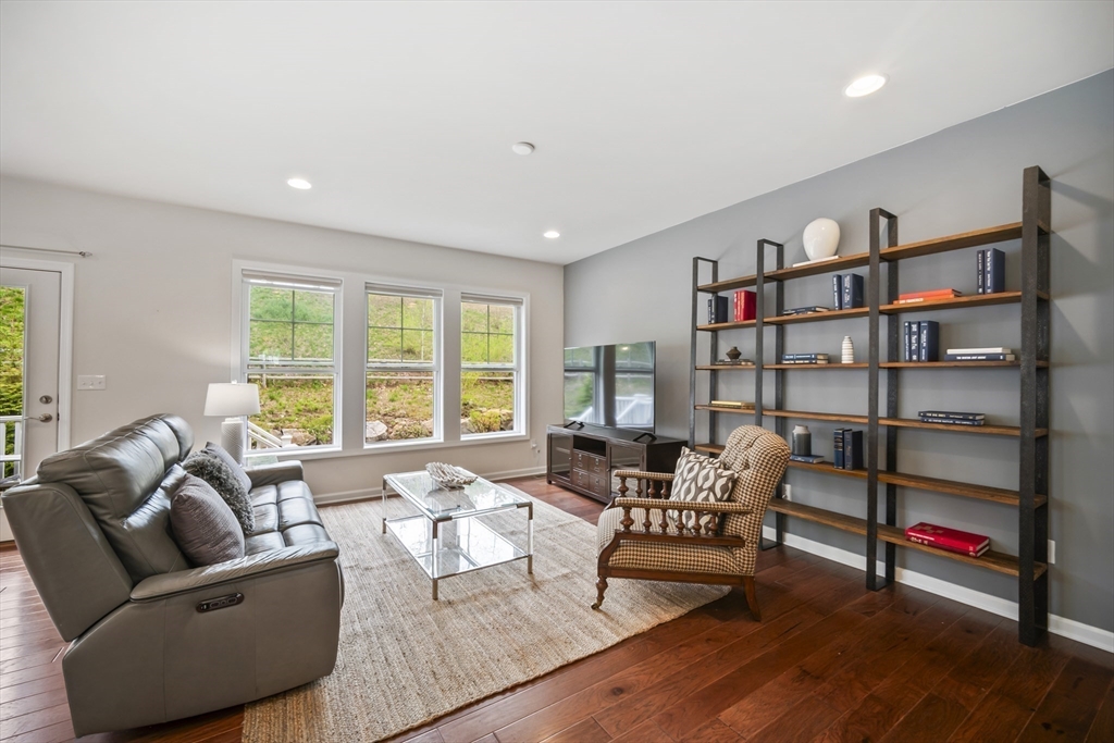107 White Pond Way #107, Sudbury, MA Photo #12