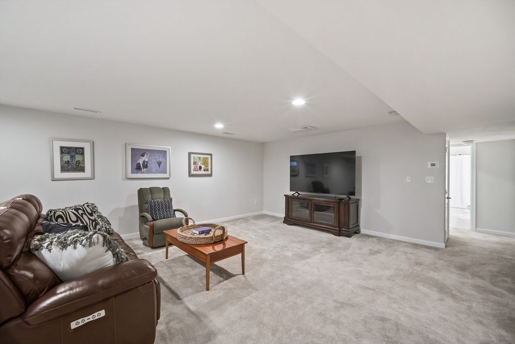 107 White Pond Way #107, Sudbury, MA Photo #32