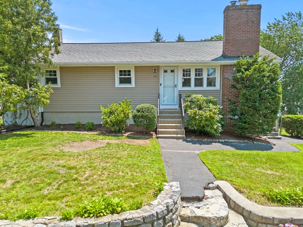 19 Magnolia St