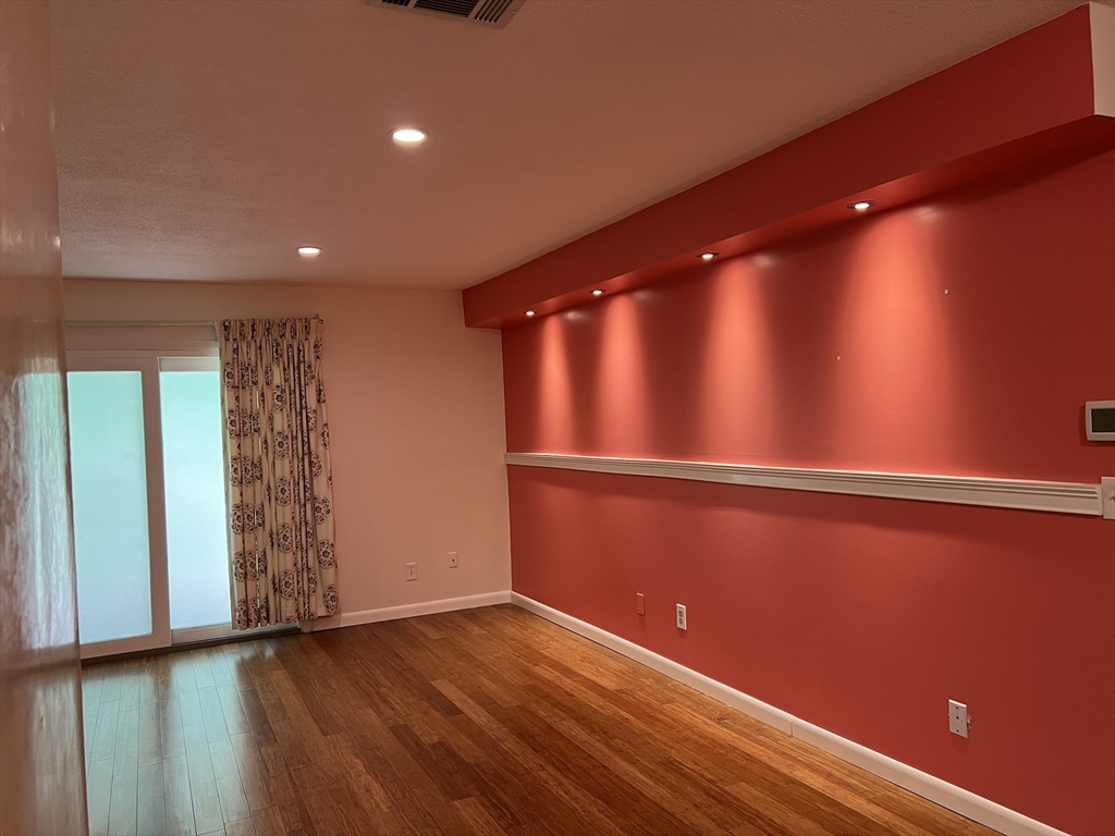32 Thayer Pond Drive 12