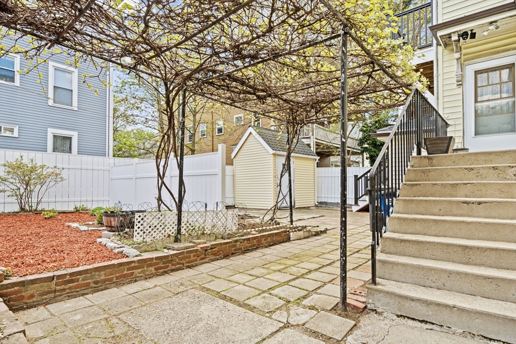 29 Hanson St 1