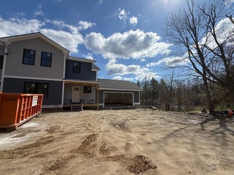 Photo of 133 Essex Street #133, Middleton, MA 01949 (MLS # 73507466)