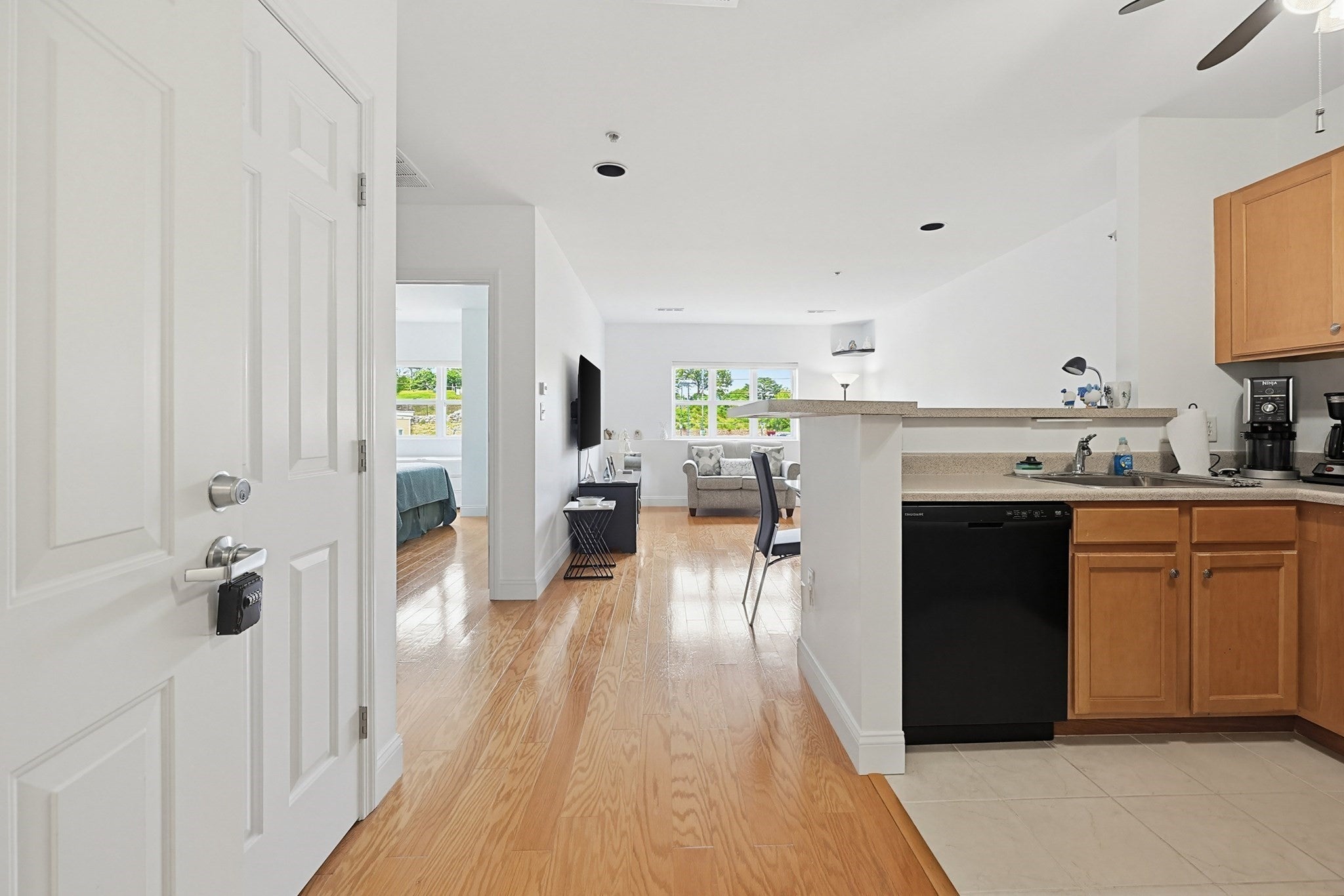140 Railroad Ave #B111, Norwood, MA, 140 Railroad Ave #B111, Norwood, MA Photo #10