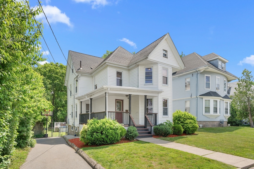 46 Ash St
