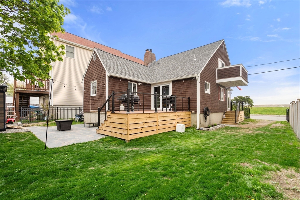 61 Edgewater Dr, Quincy, MA Photo #3