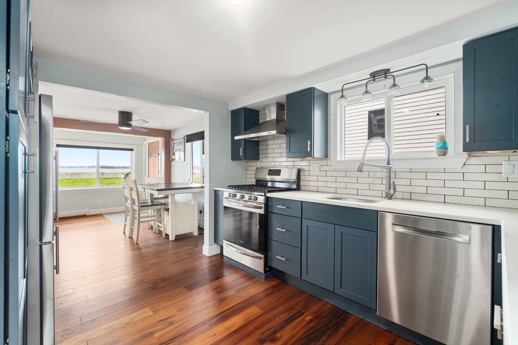 61 Edgewater Dr, Quincy, MA Photo #13