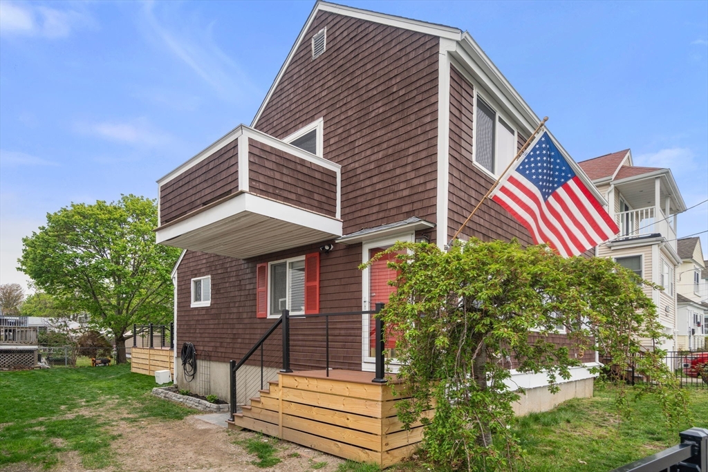 61 Edgewater Dr, Quincy, MA Photo #2
