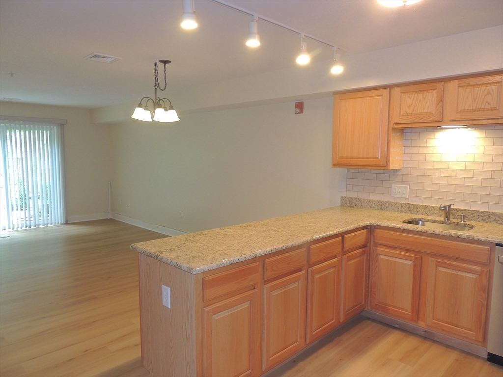 24 Greenleaves Drive 411