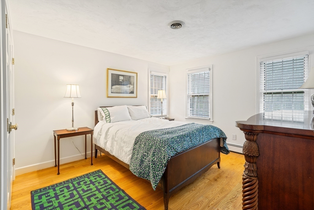 Norfolk, Massachusetts 02056, United States, 4 Bedrooms Bedrooms, ,3 BathroomsBathrooms,Residential,Pending,106956