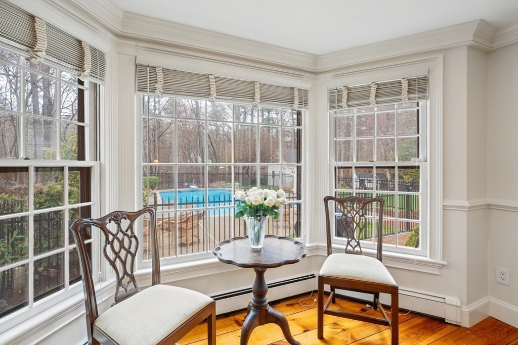 Norfolk, Massachusetts 02056, United States, 4 Bedrooms Bedrooms, ,3 BathroomsBathrooms,Residential,Pending,106956