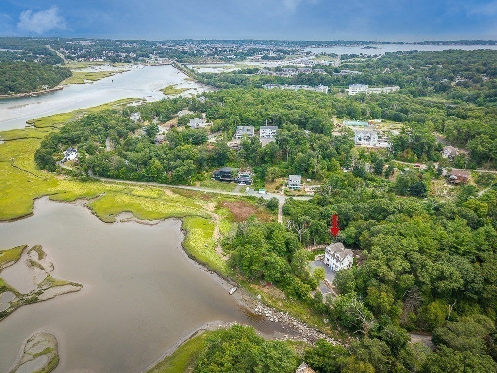 5 Samoset Rd B, Gloucester MA 01930