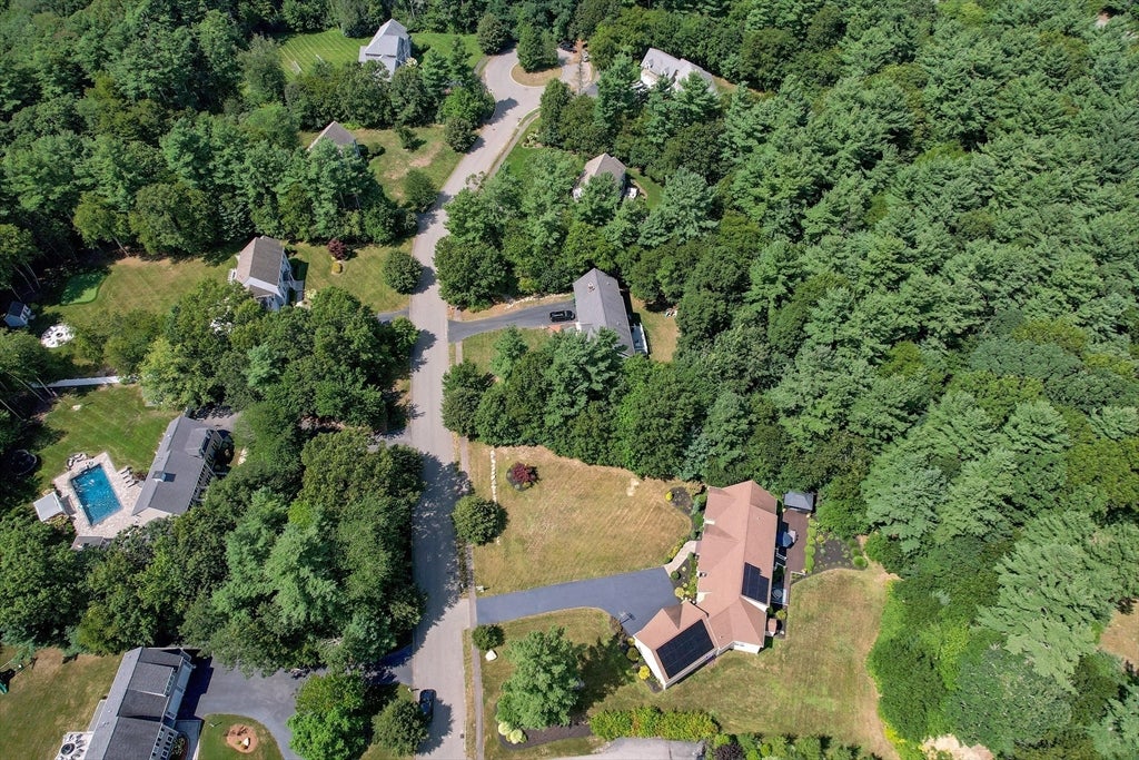 53 Erikson Ln