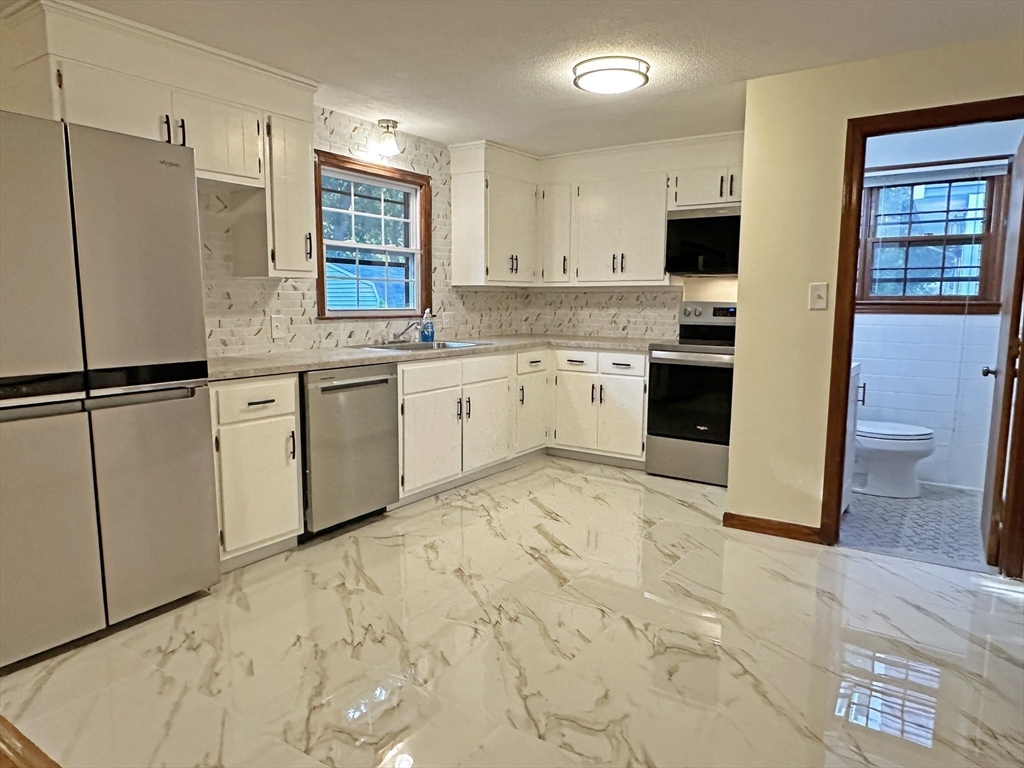 37 New Haven St