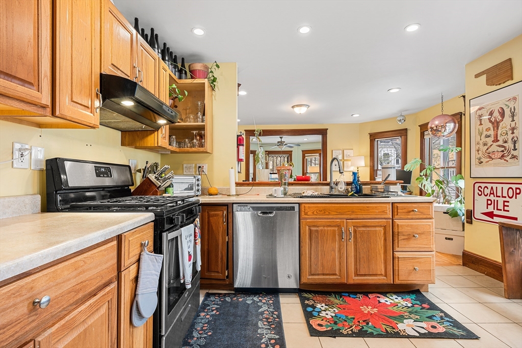 52 Electric Ave #1, Somerville, MA Photo #8