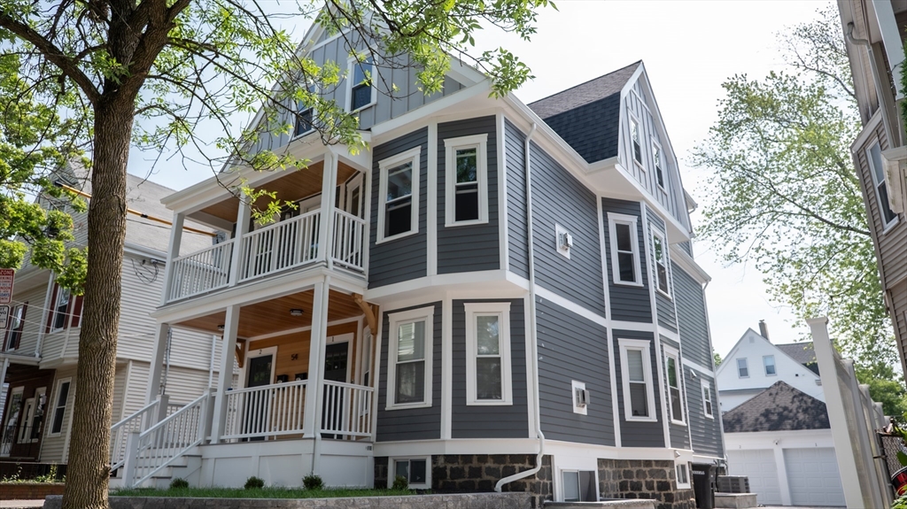 54 Lowden Ave 2