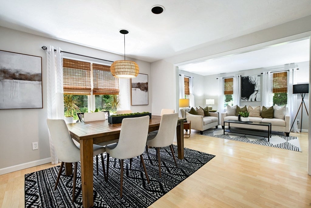 5 Windsong Rd